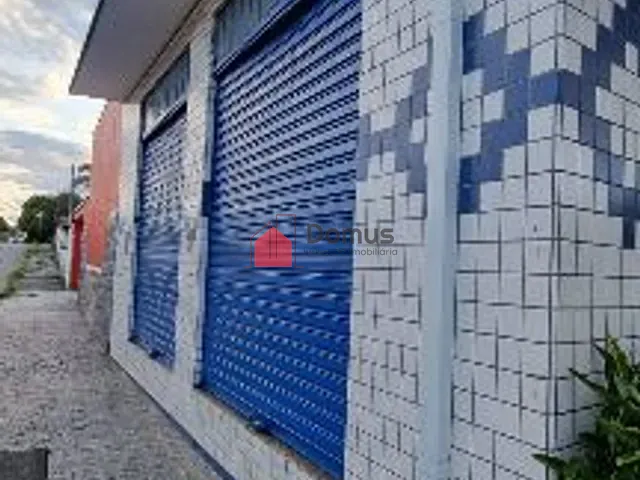 Ponto com 377m², para alugar, no bairro Parque São Domingos em Pindamonhangaba