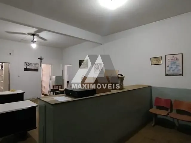 Ponto para alugar, no bairro Centro em Araçuaí