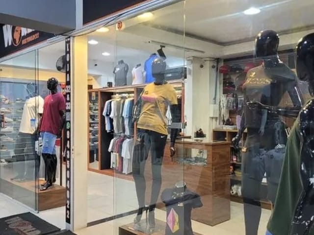 Ponto com 60m², à venda, no bairro Centro em Cotia
