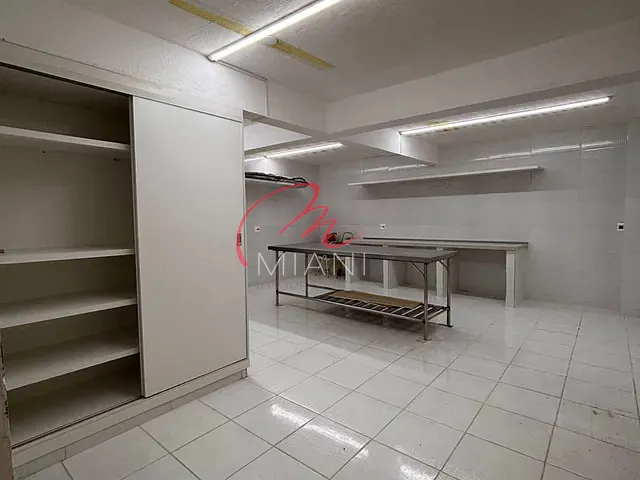 Ponto para alugar, no bairro Vila São Luís(Zona Oeste) em São Paulo