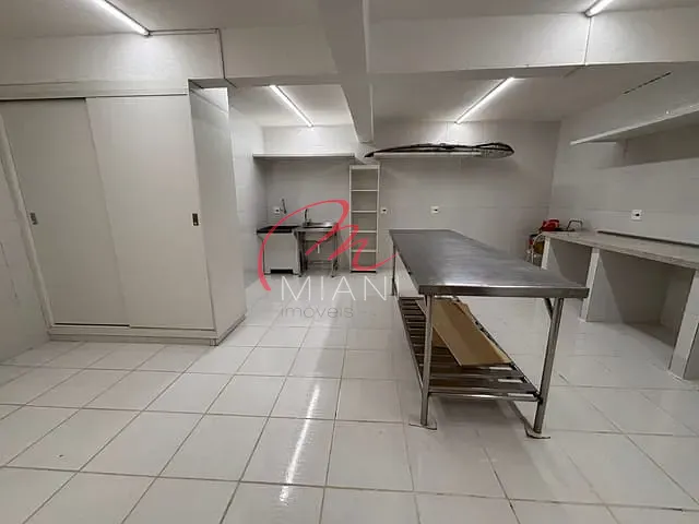 Ponto para alugar, no bairro Vila São Luís(Zona Oeste) em São Paulo