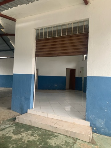 Ponto com 300m², para alugar, no bairro Bela Vista em Pindamonhangaba