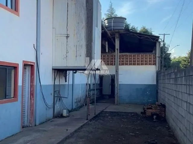 Ponto com 2500m², à venda, no bairro vila industrial atalaia em Guarapuava