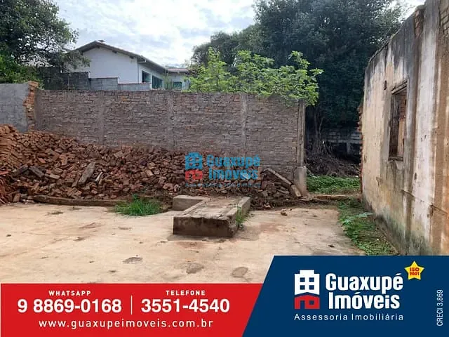 Ponto com 4924m², à venda, no bairro Centro em GUAXUPÉ