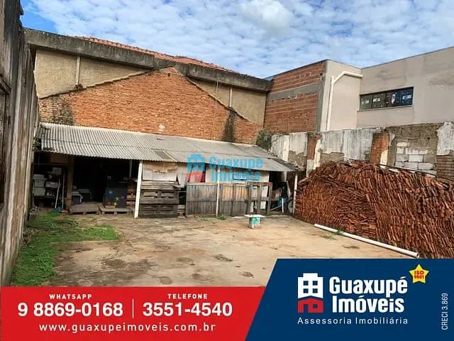 Ponto com 4924m², à venda, no bairro Centro em GUAXUPÉ