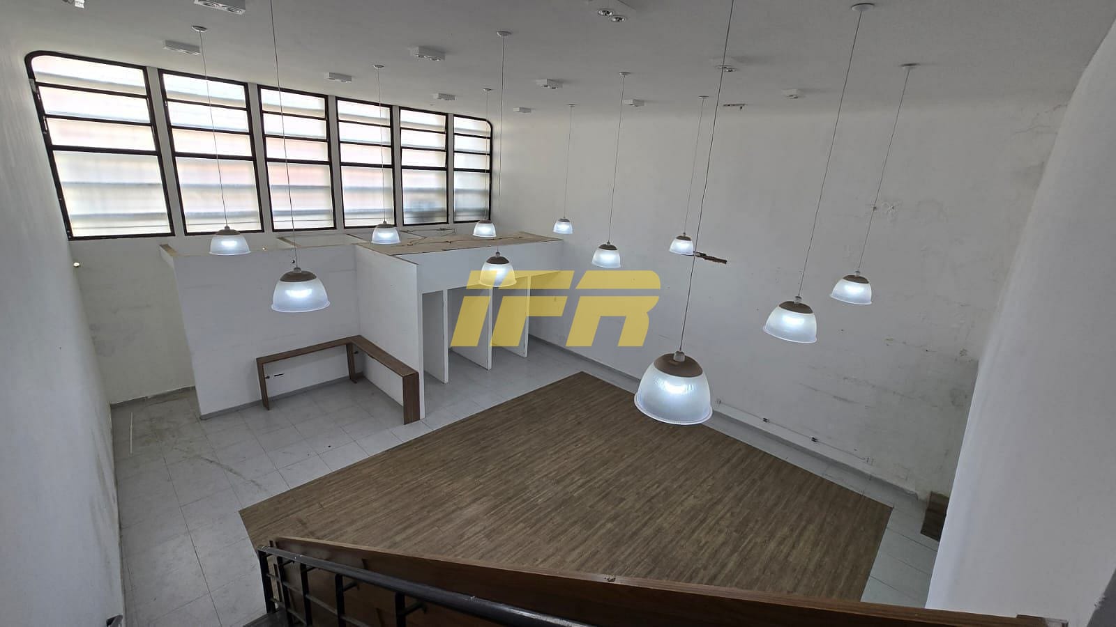 Loja-Salão, 350 m² - Foto 2