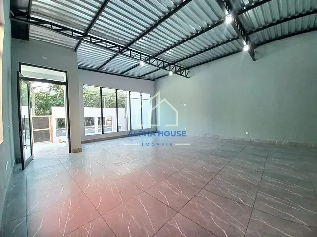 Ponto com 250m², para alugar, no bairro Residencial Jardim Aurora em Pindamonhangaba