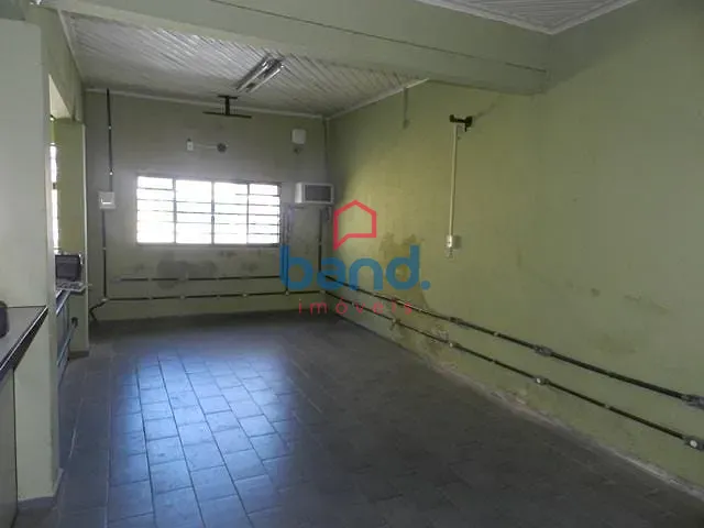Ponto com 300m², à venda, no bairro Centro em Porto Feliz