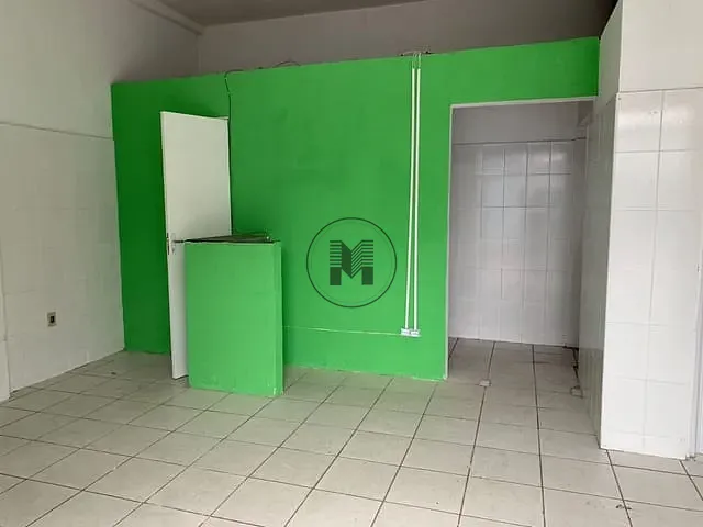 Ponto com 30m², para alugar, no bairro Santa Terezinha em Aparecida