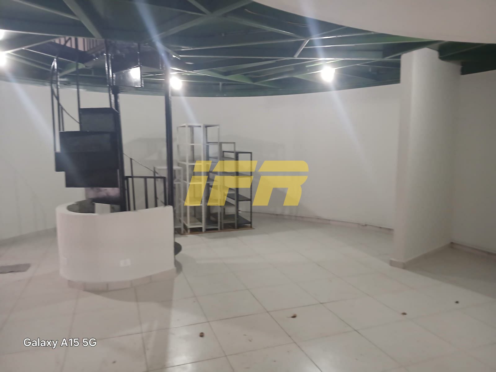 Loja-Salão, 100 m² - Foto 3