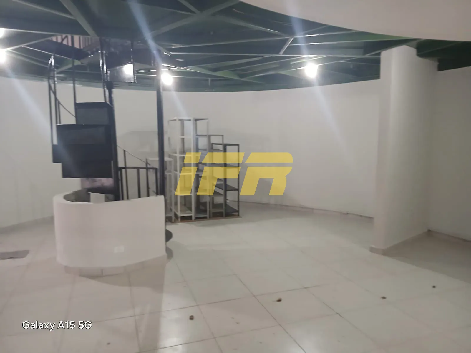 Loja-Salão, 100 m² - Foto 3