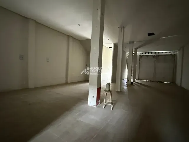 Ponto com 600m², para alugar, no bairro Brasil em Vitória da Conquista