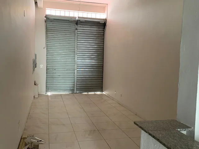Ponto com 100m², para alugar, no bairro Loteamento João Tamborindeguy Fernandes em Pindamonhangaba
