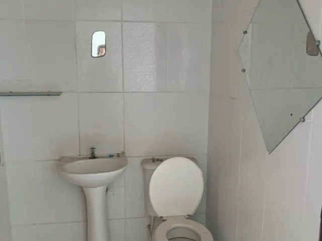 Ponto com 100m², para alugar, no bairro Loteamento João Tamborindeguy Fernandes em Pindamonhangaba
