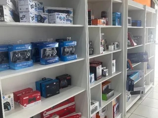 Ponto com 180m², à venda, no bairro Vila Pirituba em São Paulo