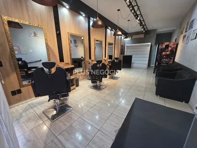Ponto com 100m², para alugar, no bairro Vila Santa Rita em Sorocaba