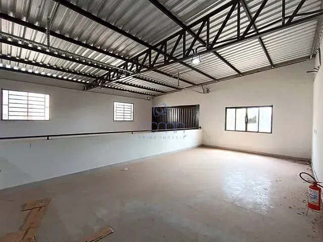 Ponto com 240m², para alugar, no bairro Vila Nossa Senhora do Bonfim em São José do Rio Preto