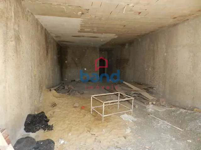 Ponto com 250m², à venda, no bairro Parque Residencial Água Branca em Porto Feliz