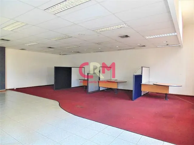 Prédio com 748m², para alugar, no bairro Centro em Taquaritinga