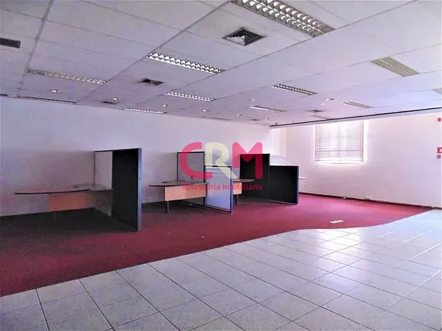 Prédio com 748m², para alugar, no bairro Centro em Taquaritinga