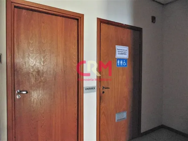 Prédio com 748m², para alugar, no bairro Centro em Taquaritinga