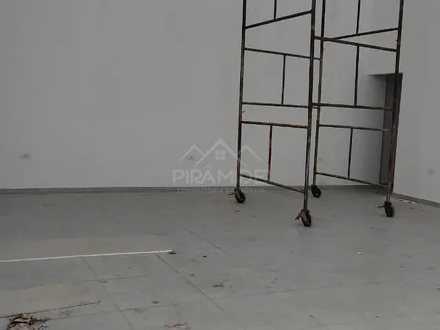 Ponto com 100m², para alugar, no bairro Centro em Poços de Caldas