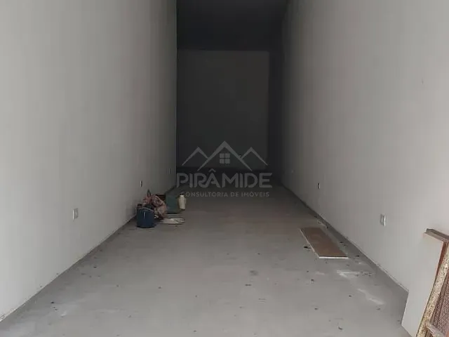 Ponto com 100m², para alugar, no bairro Centro em Poços de Caldas