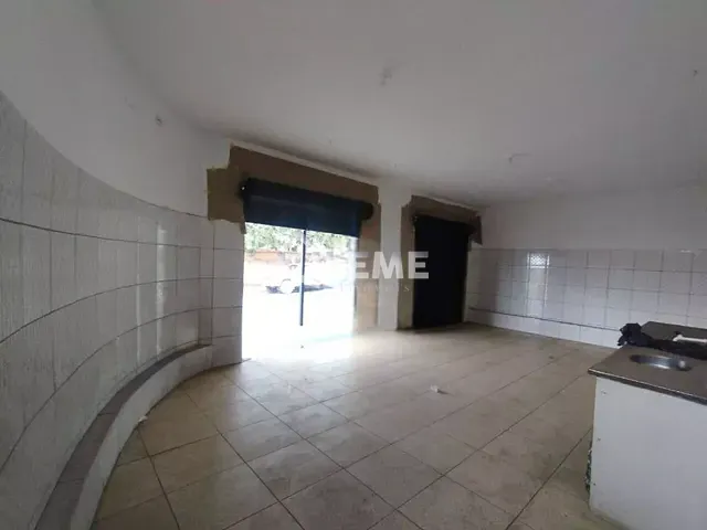 Ponto com 178m², para alugar, no bairro Conjunto Habitacional Nelson Niero em Mococa