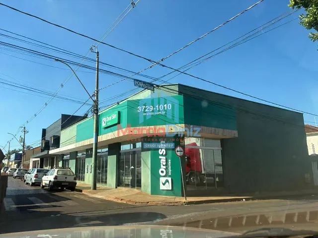 Ponto com 300m², à venda, no bairro Centro em Ituverava