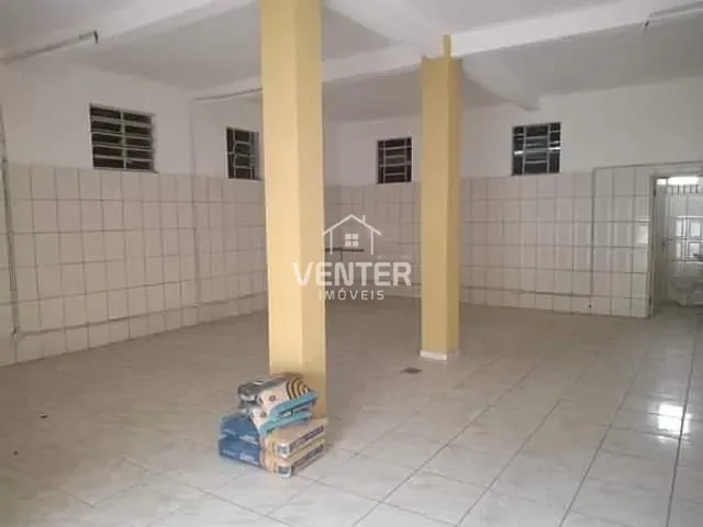 Ponto com 257m², à venda, no bairro Esplanada Santa Helena em Taubaté