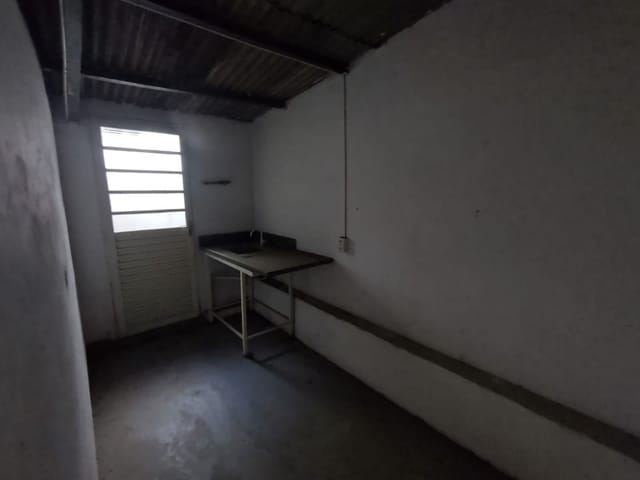 Ponto com 80m², para alugar, no bairro Vila Nossa Senhora de Fátima em São João da Boa Vista