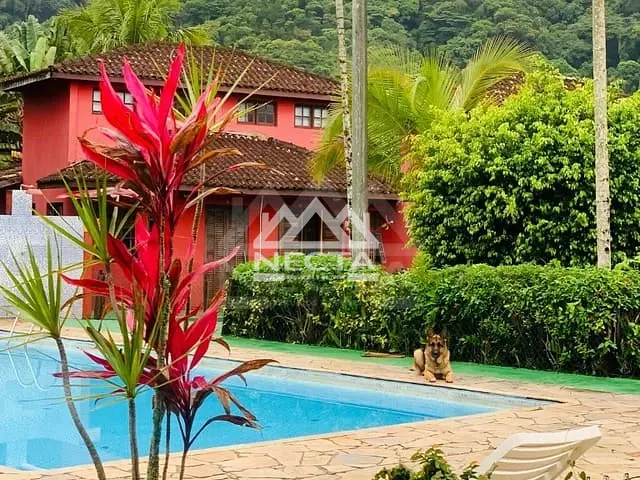 Ponto com 3010m², à venda, no bairro Sertão do Camburi em São Sebastião
