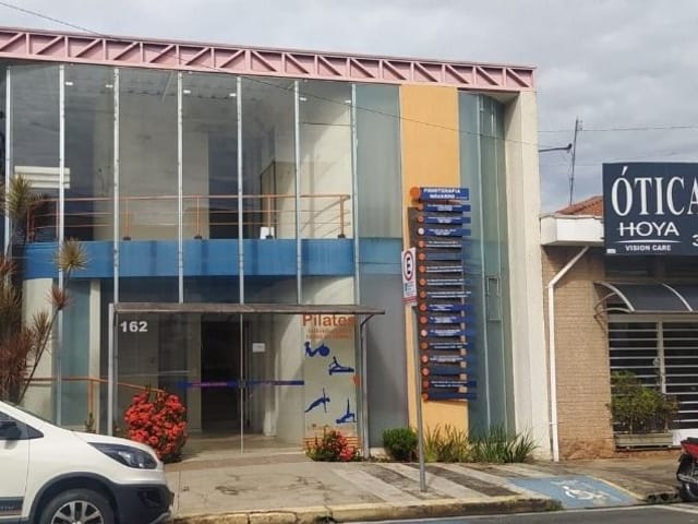 Ponto com 300m², à venda, no bairro Centro em São João da Boa Vista