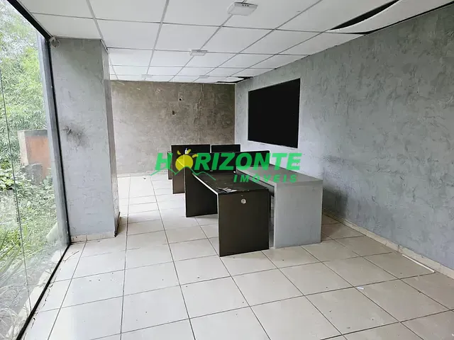 Ponto com 480m², para alugar, no bairro Urbanova em São José dos Campos