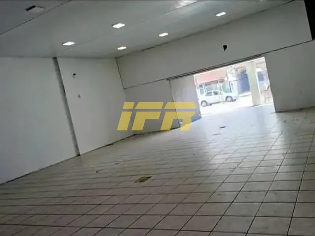 Ponto à venda ou para alugar, no bairro Centro em Ubatuba