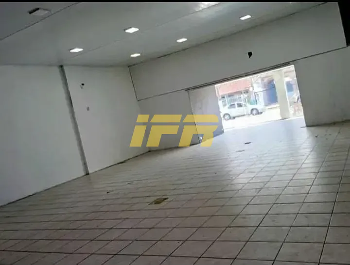 Loja-Salão, 200 m² - Foto 1