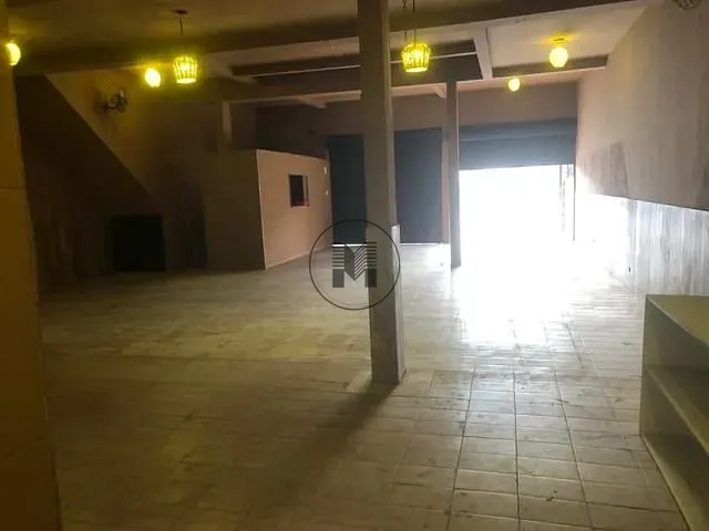 Ponto com 125m², para alugar, no bairro Pedregulho em Guaratinguetá