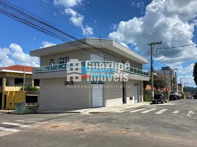 Casa com 100m², para alugar, no bairro Jardim Planalto em Guaxupé