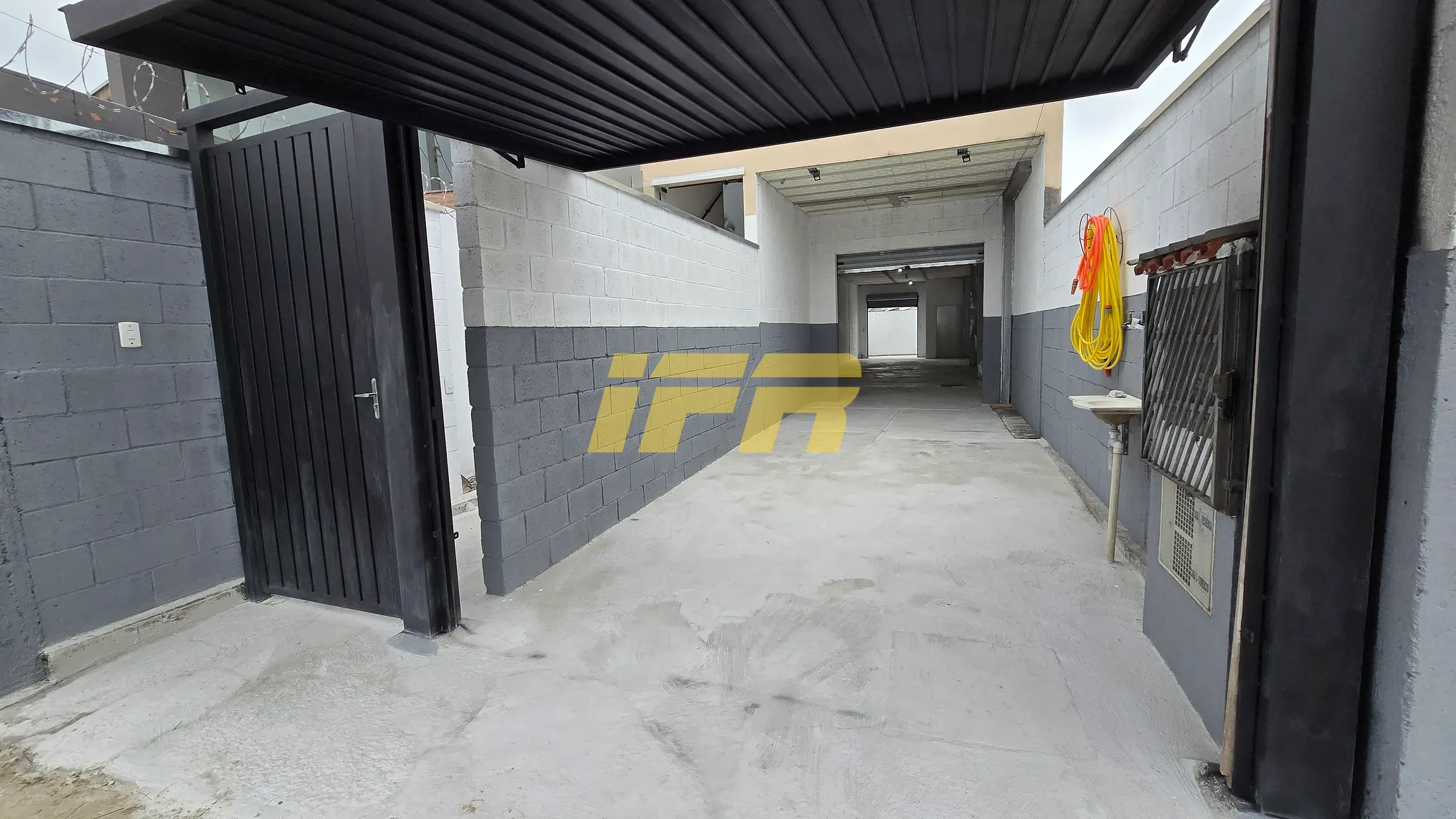 Loja-Salão, 100 m² - Foto 1