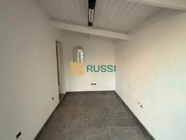 Ponto com 350m², para alugar, no bairro Palmeiras de São José em São José dos Campos