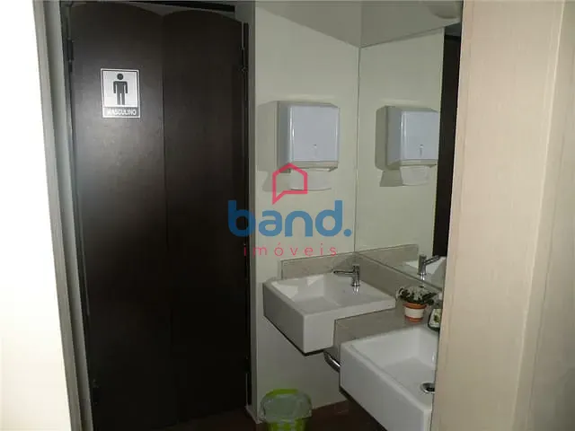 Ponto com 630m², à venda, no bairro Vila Progresso em Porto Feliz