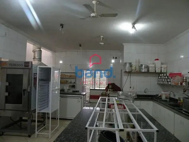 Ponto com 630m², à venda, no bairro Vila Progresso em Porto Feliz