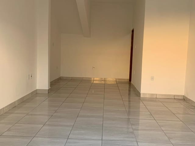 Ponto para alugar, no bairro Maria Áurea em Pindamonhangaba