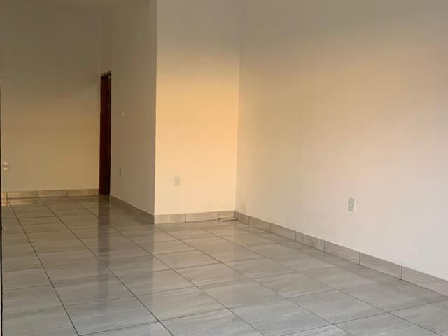 Ponto para alugar, no bairro Maria Áurea em Pindamonhangaba