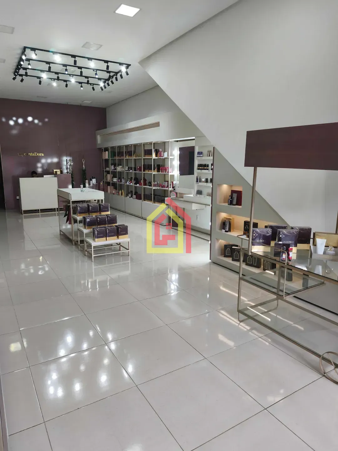 Comercial à venda com 4 banheiros, 2 vagas e 270m² no Cidade Nova, Marabá (PA) — foto 2 de 6