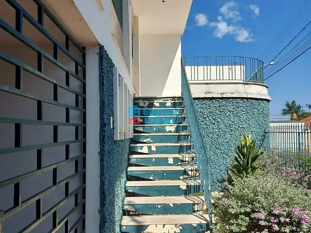 Ponto com 200m² 3 quartos e 2 banheiros, para alugar, no bairro CENTRO em GUAXUPÉ