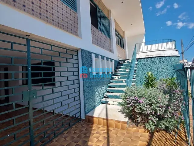 Ponto com 200m² 3 quartos e 2 banheiros, para alugar, no bairro CENTRO em GUAXUPÉ