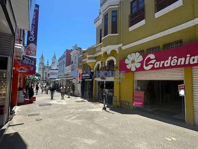 Prédio para alugar, no bairro Centro em Ilhéus