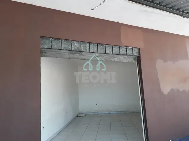 Ponto com 200m², à venda, no bairro Vila Areao em Taubaté