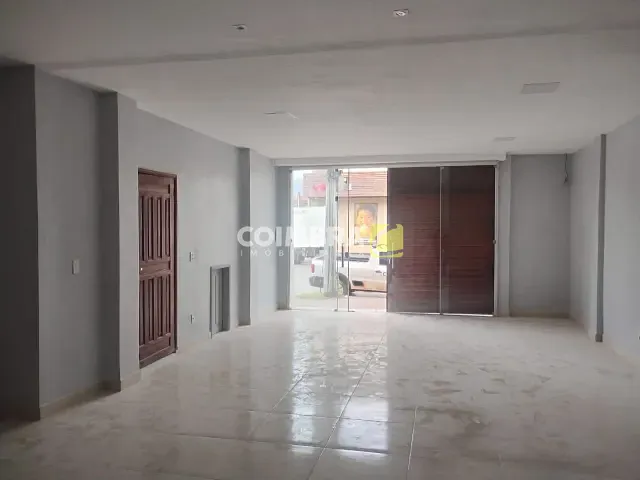 Ponto com 62m², para alugar, no bairro Aparecida em Santarém